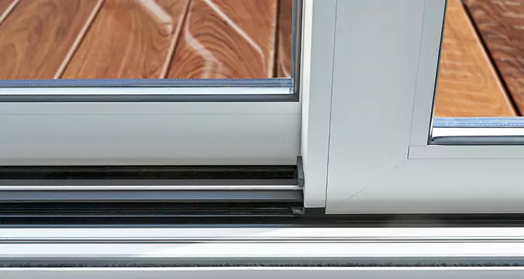 Patio Doors Leaking Water Issue Repair Services in East Lake, FL