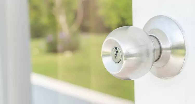 Patio Door Mechanism Jammed in East Lake, FL